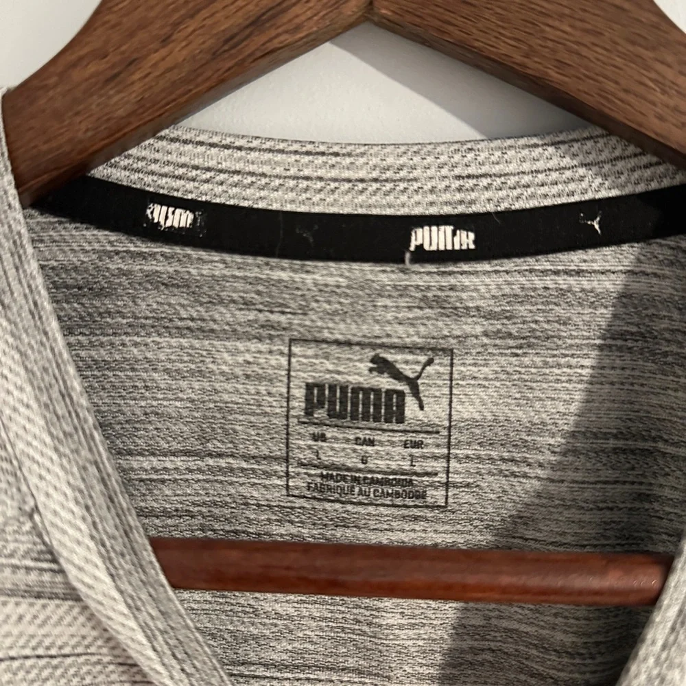 Puma Men's Black and Gray Striped Tee